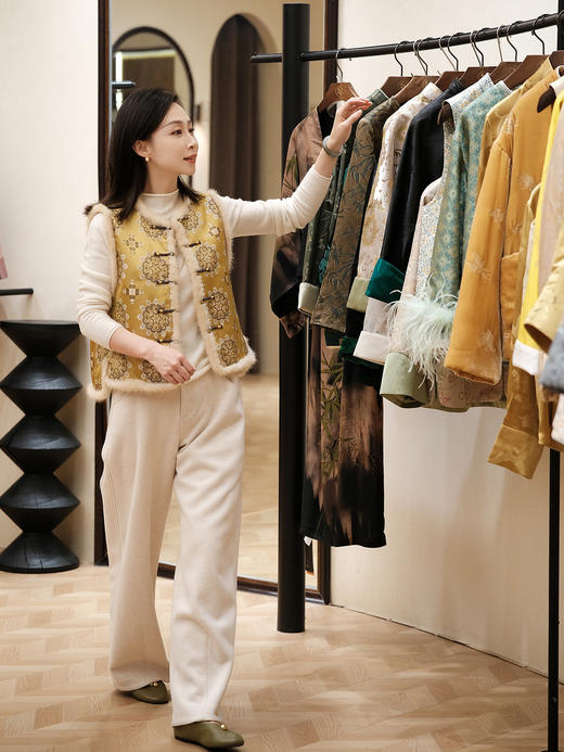 盛唐婧 | 轻奢时尚羊毛加厚直筒裤-杏色 商品图1