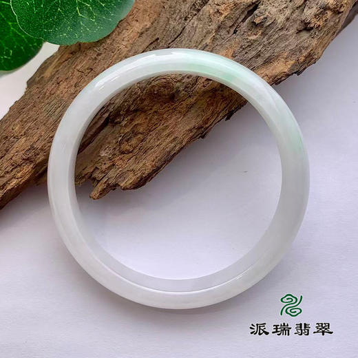 派瑞翡翠 翡翠手镯 糯种 浅绿 商品图1
