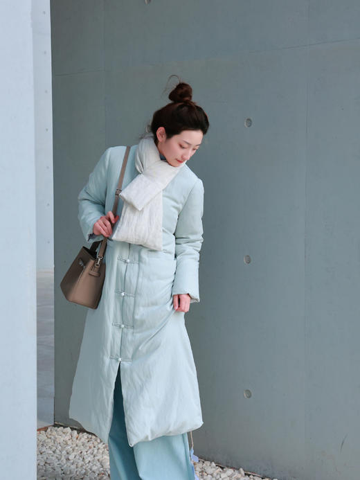 【2026东衣作】新中式长款羽绒服（25803267余白） 商品图1