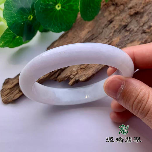 派瑞翡翠 翡翠手镯 糯种 浅绿 商品图3