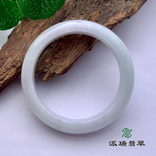 派瑞翡翠 翡翠手镯 糯种 浅绿 商品图2