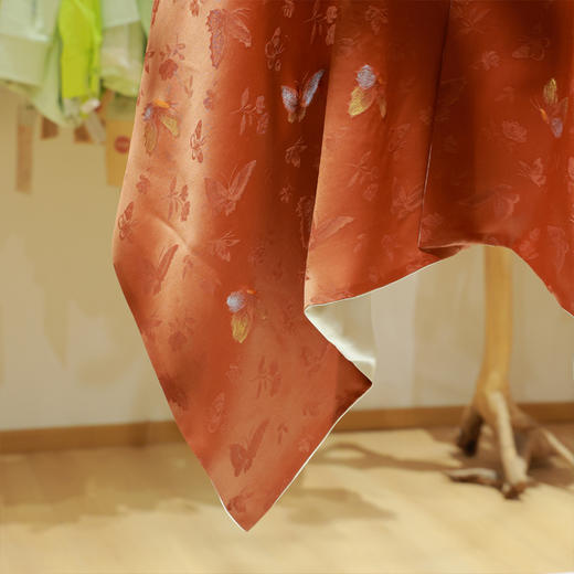 【2026东衣作】新中式披肩（25811385媚蝶-高定款） 商品图2