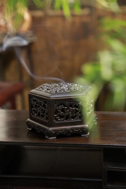 六角祥云纹紫光檀香炉 商品图3
