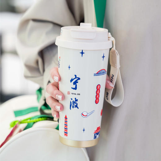 羽诗制造出品 陈鱼门 好运包揽经络拍印象宁波保温杯好运日历圆筒单肩斜挎包职场文创礼盒 商品图2