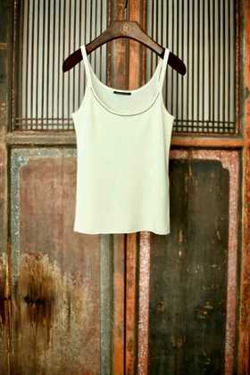 盛唐牡丹 | 白中白针织羊绒吊带[特价品]