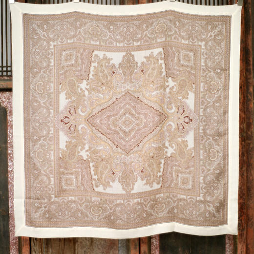 盛唐牡丹 | Paisley纹羊绒方巾[特价品] 商品图3