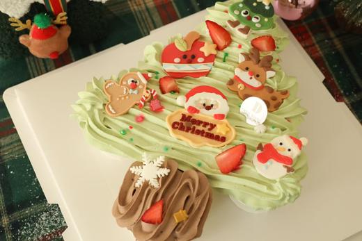 「节日款限时特惠」4英寸圣诞节甜品蛋糕-开心果圣诞树纸杯蛋糕 商品图1