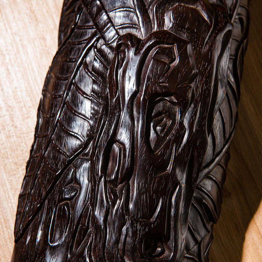 紫檀雕“蕉叶怪石”大臂搁 商品图9