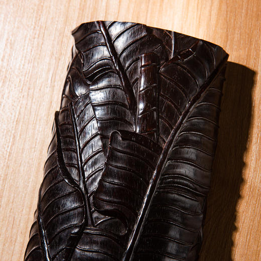 紫檀雕“蕉叶怪石”大臂搁 商品图3