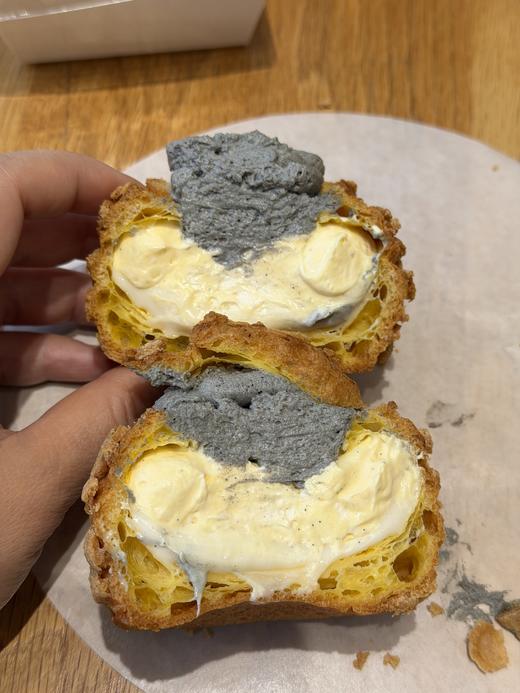 黑芝麻麻薯泡芙【中午12点左右出货】 商品图0