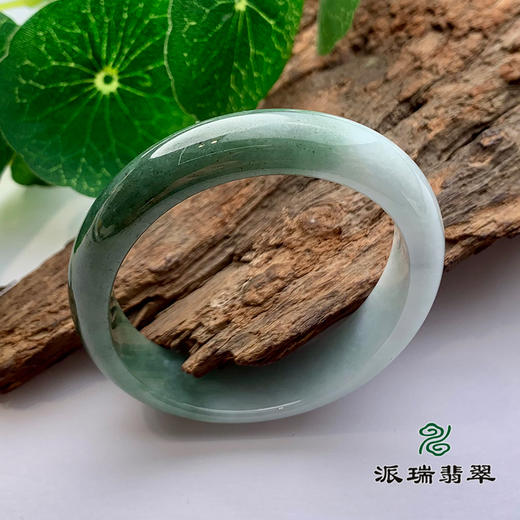 派瑞翡翠 翡翠手镯 糯种 油青 商品图0