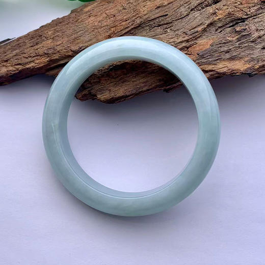 派瑞翡翠 翡翠手镯 糯种 绿色 商品图3