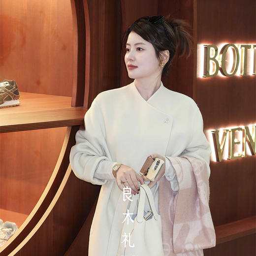 【特价不退换】【预售7天】良木礼羊毛大衣（腰带）（D251101812） 商品图0