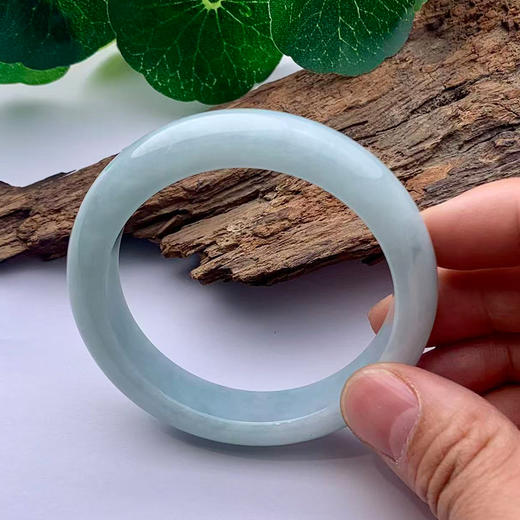 派瑞翡翠 翡翠手镯 糯种 绿色 商品图1