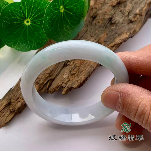 派瑞翡翠 翡翠手镯 糯种 浅绿 商品图1