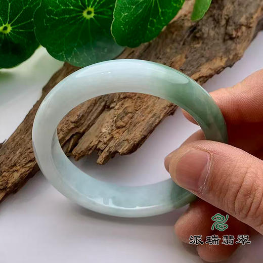 派瑞翡翠 翡翠手镯 糯种 油青 商品图1