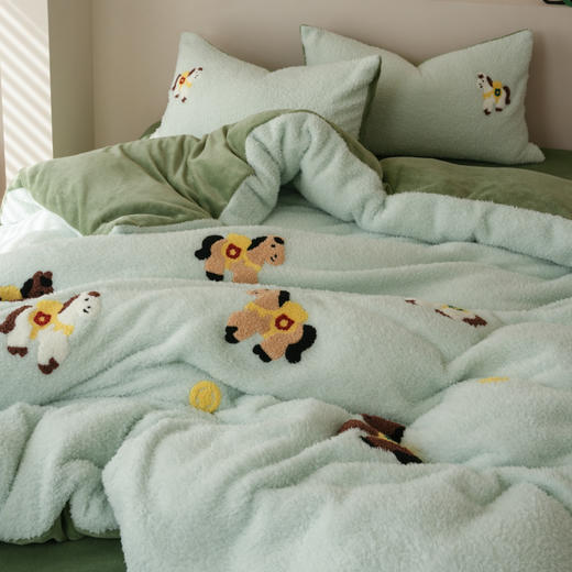 【换季出清】自然醒保暖舒适A版240g蚂蚁绒B版230g牛奶绒毛巾绣四件套HS 商品图13