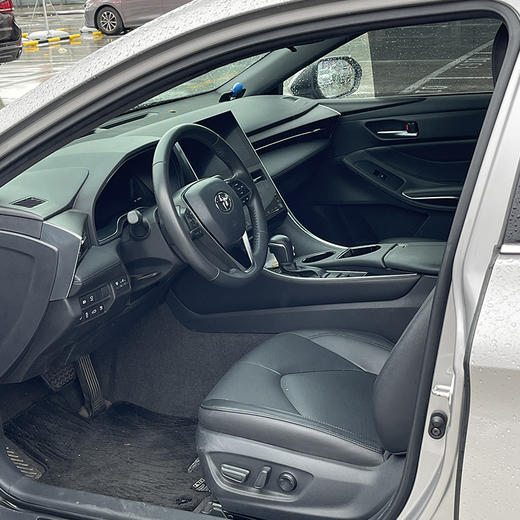 丰田 亚洲龙 2.0L 进取版【长租-北京】 商品图4