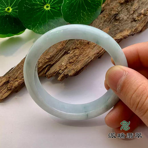 派瑞翡翠 翡翠手镯 糯种 绿色 商品图1
