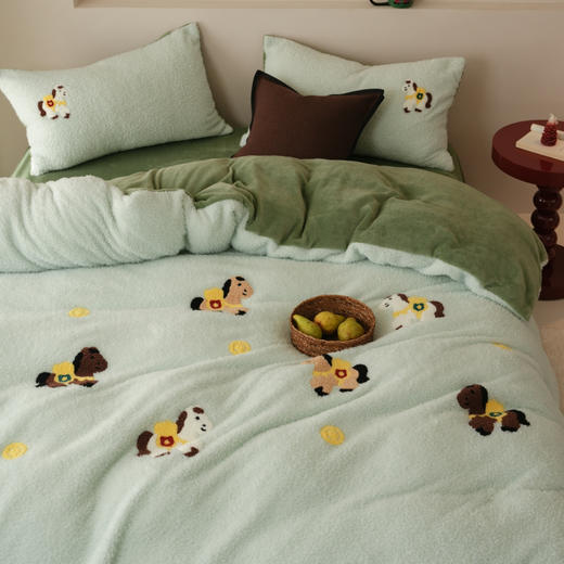 【换季出清】自然醒保暖舒适A版240g蚂蚁绒B版230g牛奶绒毛巾绣四件套HS 商品图8