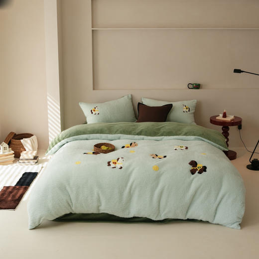 【换季出清】自然醒保暖舒适A版240g蚂蚁绒B版230g牛奶绒毛巾绣四件套HS 商品图6