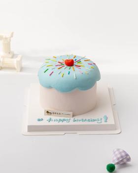 4英寸蓝色奶盖生日蛋糕（百分百进口动物奶油）