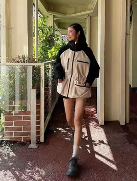 吊牌1699元，品牌特卖【内里加绒】3013米拼黑色加绒收腰中长冲锋衣外套-喜出