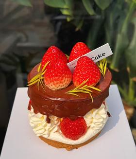 草莓巧克力蛋糕（下单现做，根据排单2-3小时）