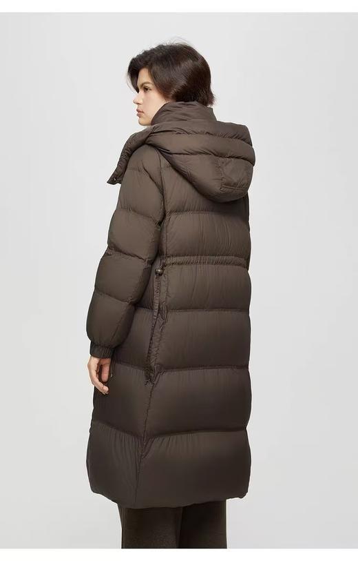 官网在售1203元【她图品牌】剪标-绒子含量90%高级感连帽收腰保暖白鸭绒羽绒服-喜出 商品图4