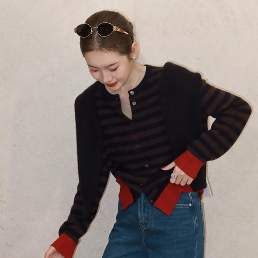 【特价不退换】【部分现货】良木礼山羊绒开衫（D25102307F） 商品图1