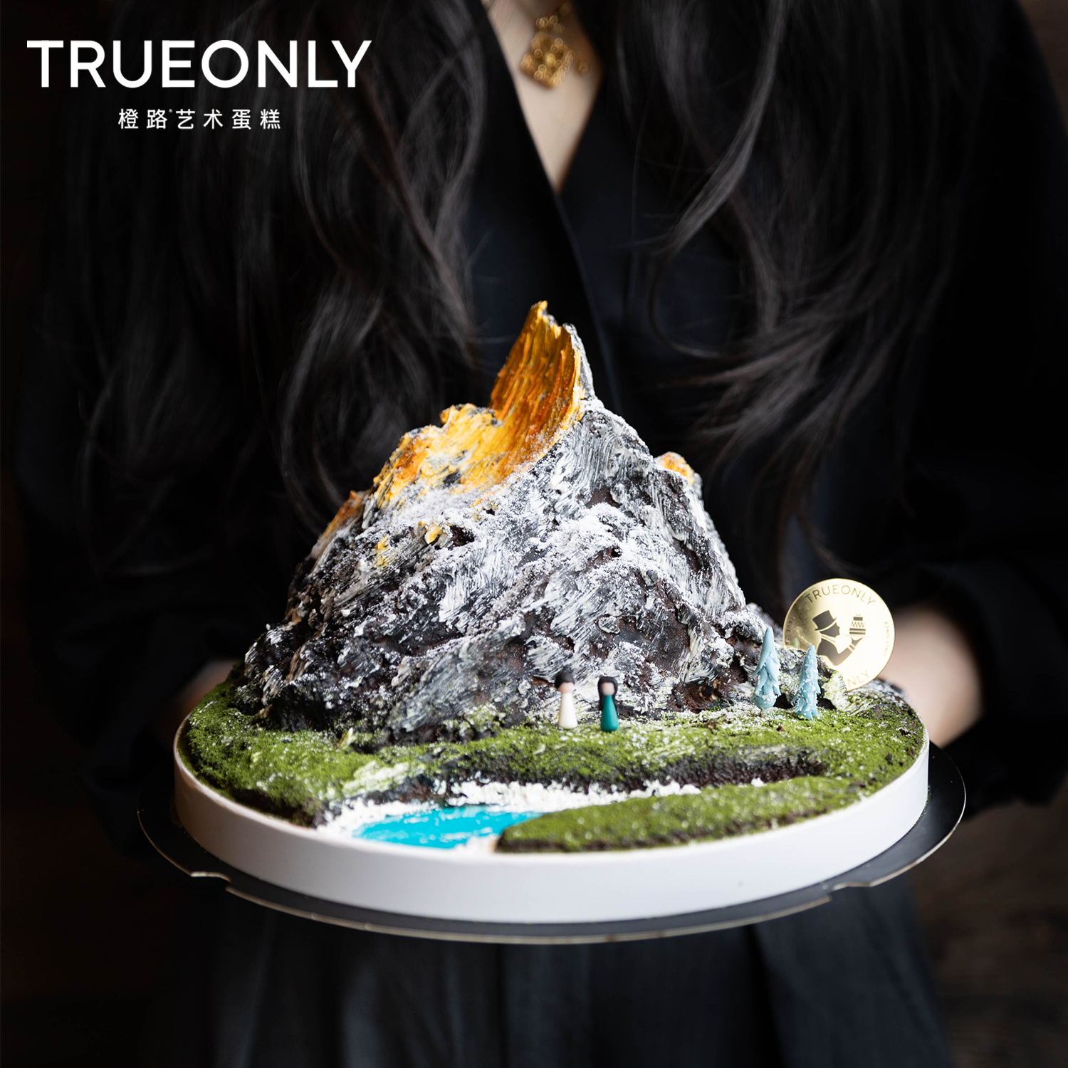 【日照金山】光是短暂的过客，山是永恒的见证