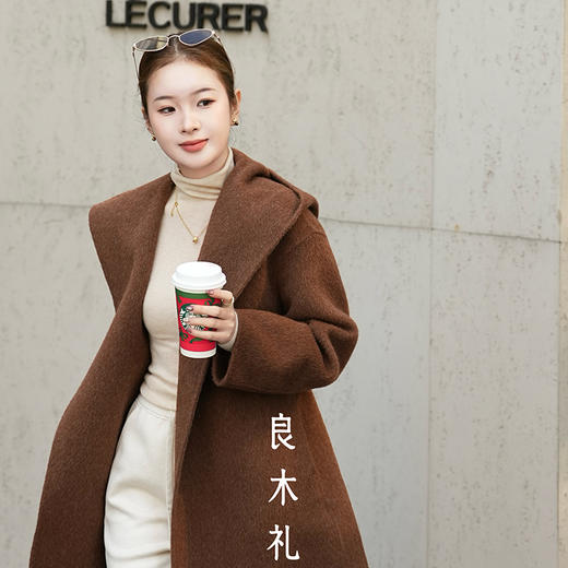 【特价不退换】【预售7天】良木礼骆马绒大衣（腰带）（D251101205） 商品图0