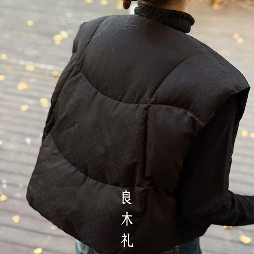 【特价不退不换】【部分现货】良木礼鹅绒马甲（D8261F） 商品图4