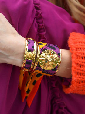 北京仓｜AN-NEE-SOLEIL-橘红色 夏帕诺瓦 4cm 丝巾手镯［法国设计师］