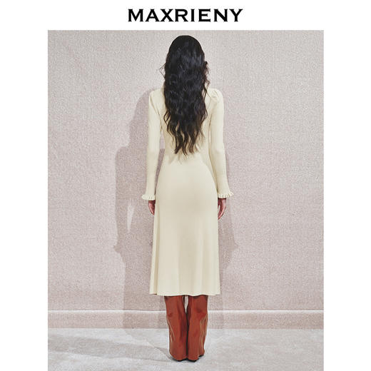 【商场同款-节庆新中式】MAXRIENY如意鎏金连衣裙中式抽褶连衣裙(货号:MC85DR756) 商品图3