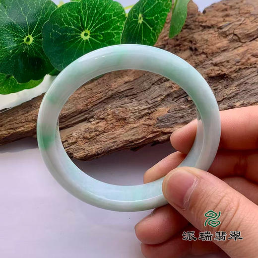 派瑞翡翠 翡翠手镯 糯种 绿色 商品图3