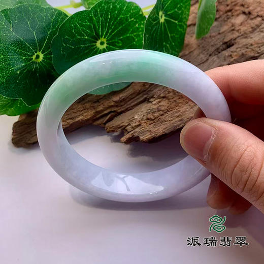 派瑞翡翠 翡翠手镯 糯种 绿色 商品图0
