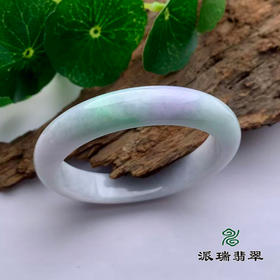 派瑞翡翠 翡翠手镯 糯种 浅绿色