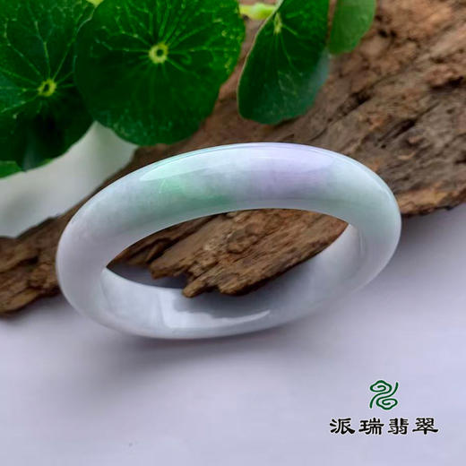 派瑞翡翠 翡翠手镯 糯种 浅绿色 商品图0
