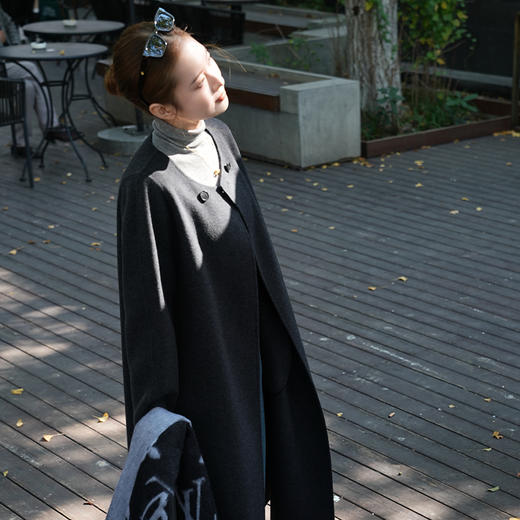 【特价不退换】【预售7天】良木礼羊绒大衣（D2582102） 商品图4