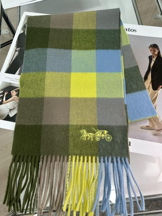 蔻驰KC新款，无主标水洗标，男女款100%羊毛围巾... 官网125美金... 商品图8