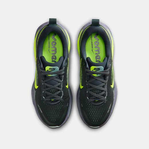 Nike Vomero 18 大童公路跑步鞋 HQ2157 商品图3