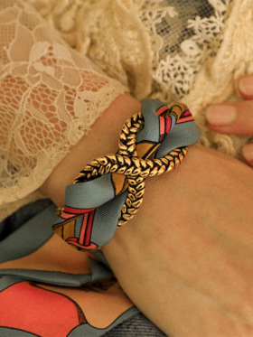 订购8周到｜AN-NEE-TRESSE-镂空编织 蓝色海盗 4cm 丝巾手镯［法国设计师］