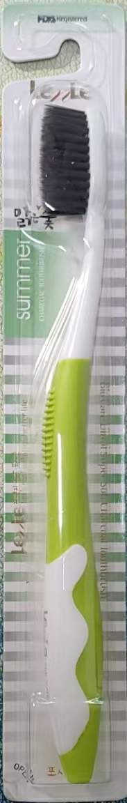 LE 超细软毛成人炭牙刷1P LE 숯칫솔1P