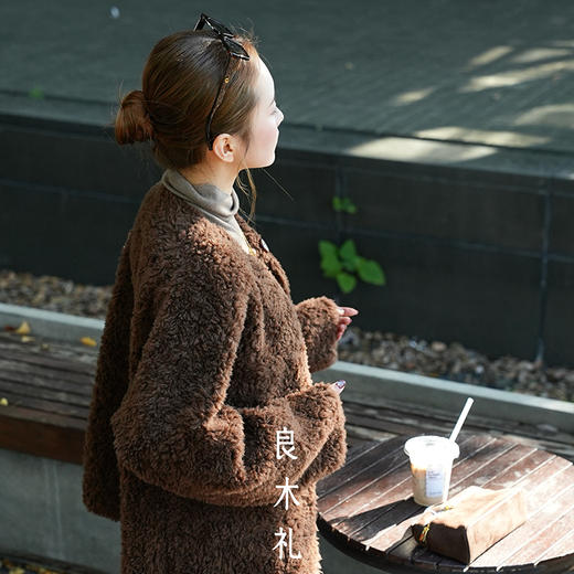 【部分现货】良木礼绵羊毛外套（D25101265） 商品图3
