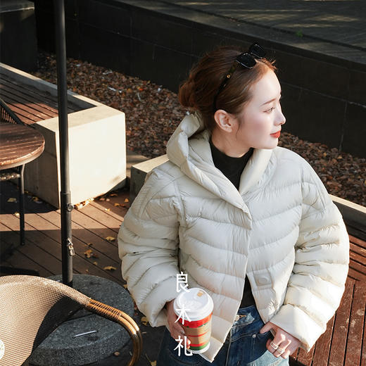 【特价不退换】【预售7天】良木礼短款连帽鹅绒服（D258352） 商品图8