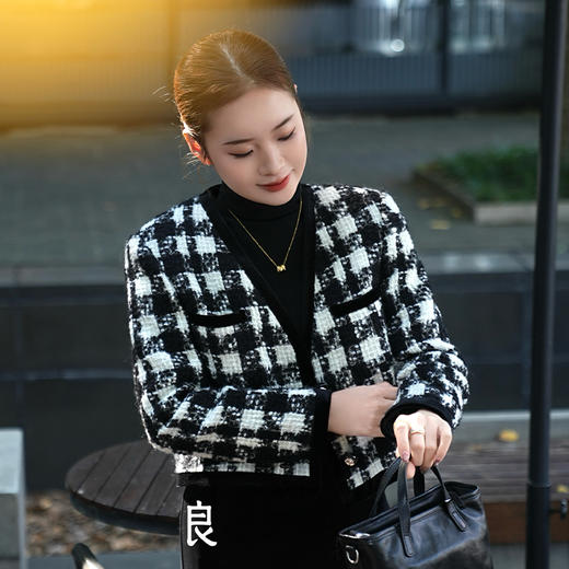 【特价不退不换】良木礼小香羊毛外套（Q8112） 商品图1