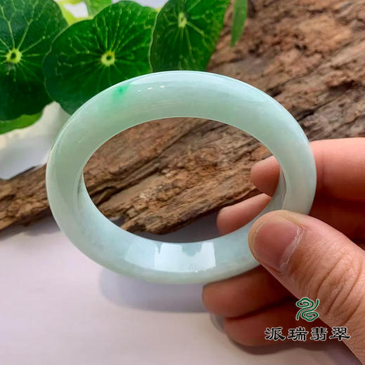 派瑞翡翠 翡翠手镯 糯种 绿色 商品图3