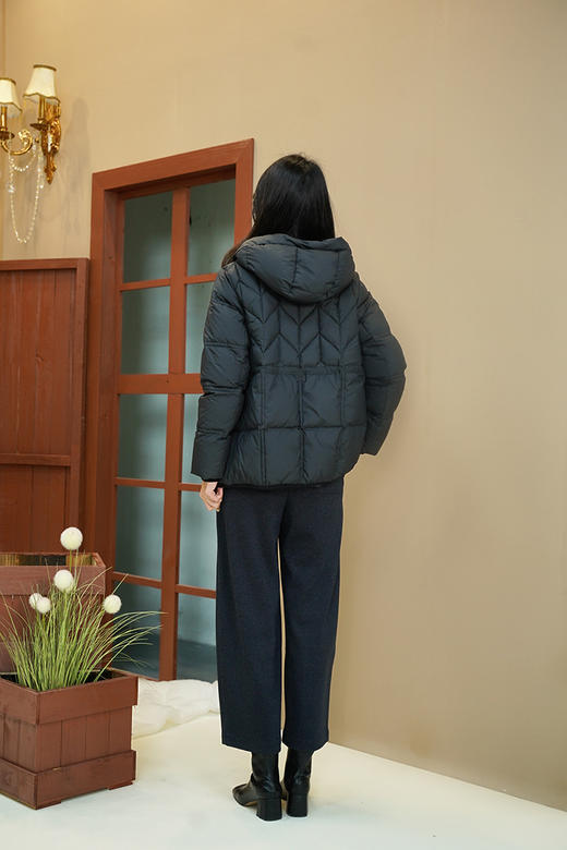 安诺Sakura Sprite	连帽一手长鹅绒服 绗缝抽绳羽绒服	LDWHY116 商品图9