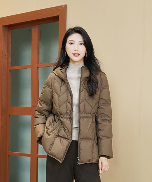 安诺Sakura Sprite	连帽一手长鹅绒服 绗缝抽绳羽绒服	LDWHY116 商品图3